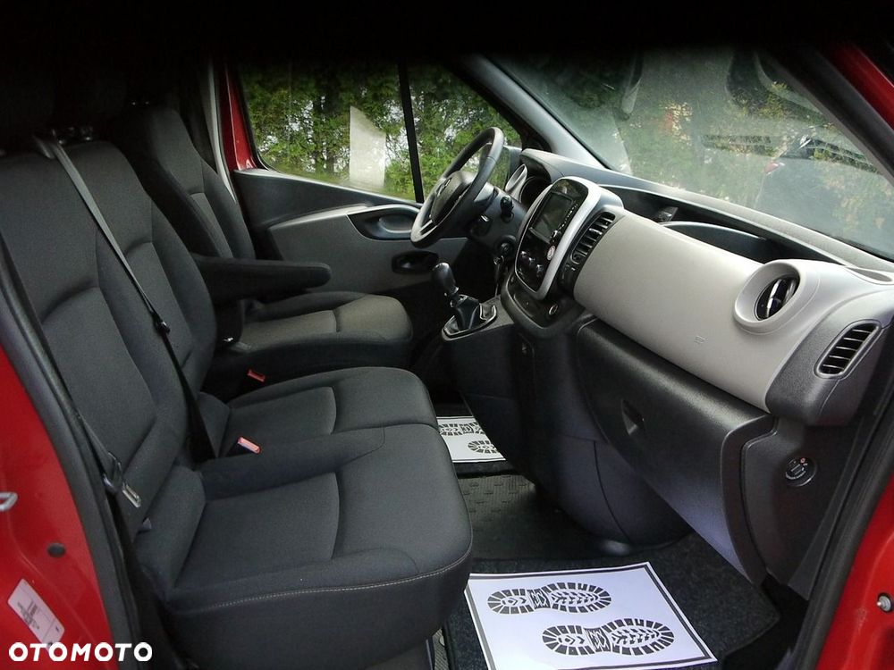 Renault Trafic - 32