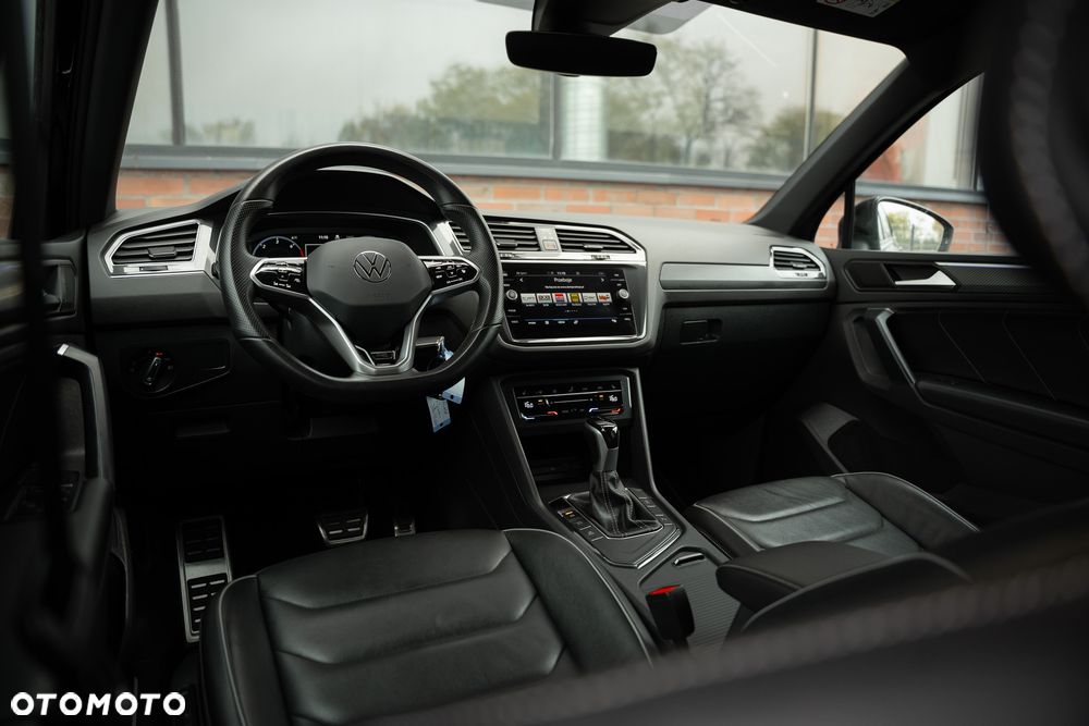 Volkswagen Tiguan 2.0 TDI SCR DSG R-Line - 28