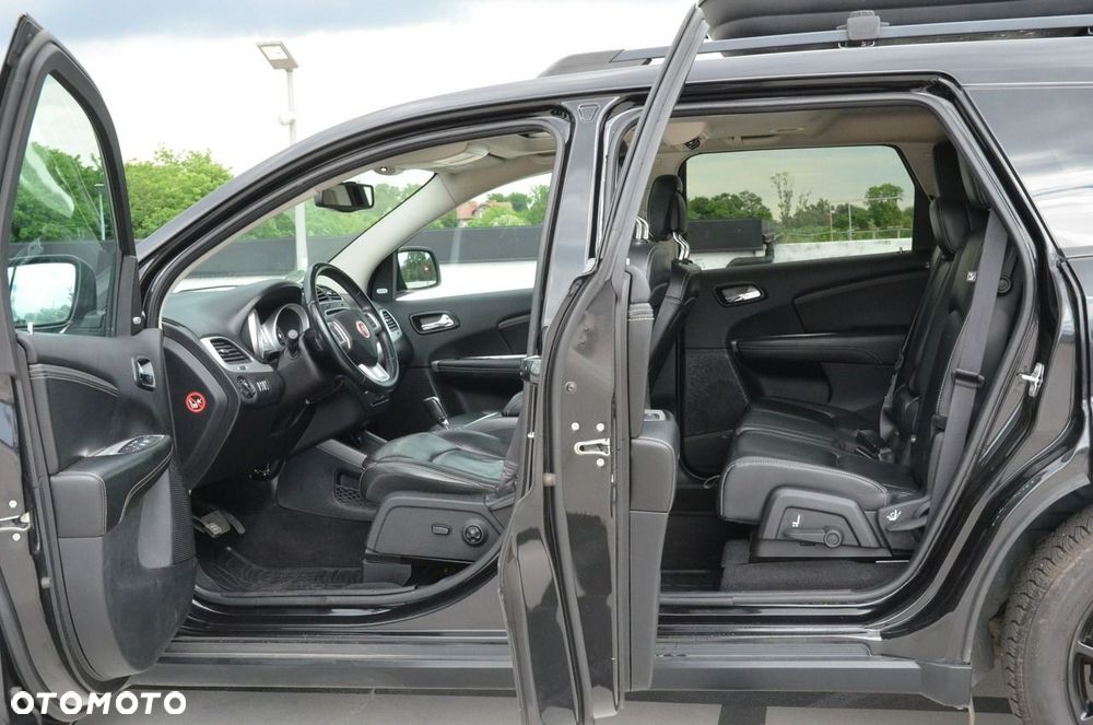 Fiat Freemont 2.0 Multijet Black Code AWD - 32
