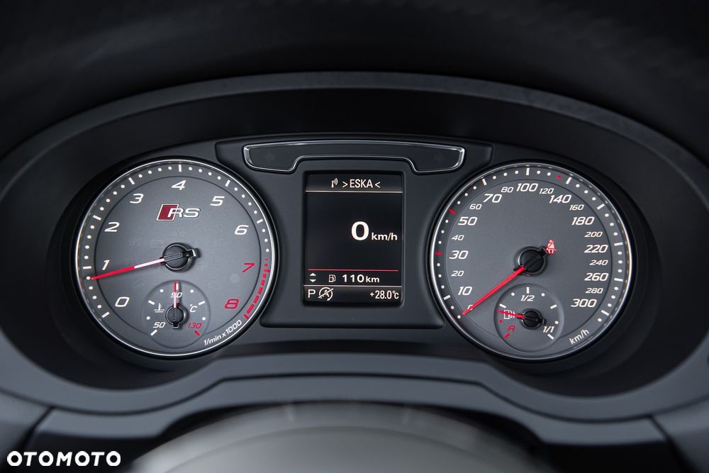 Audi RS Q3 2.5 TFSI quattro S tronic - 21