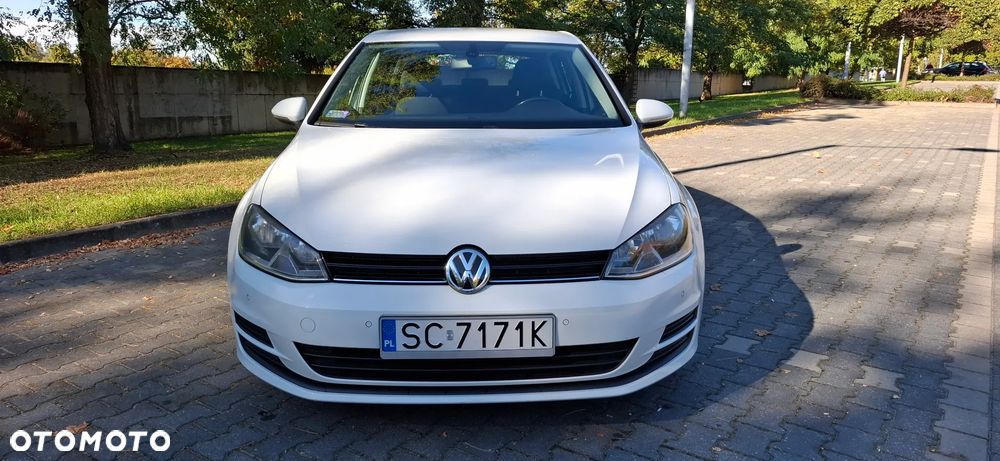 Volkswagen Golf - 6