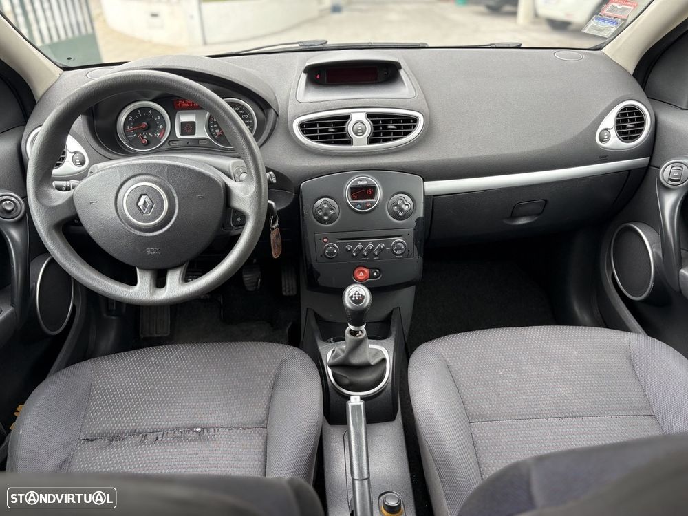 Renault Clio 1.2 16V Dynamique - 10