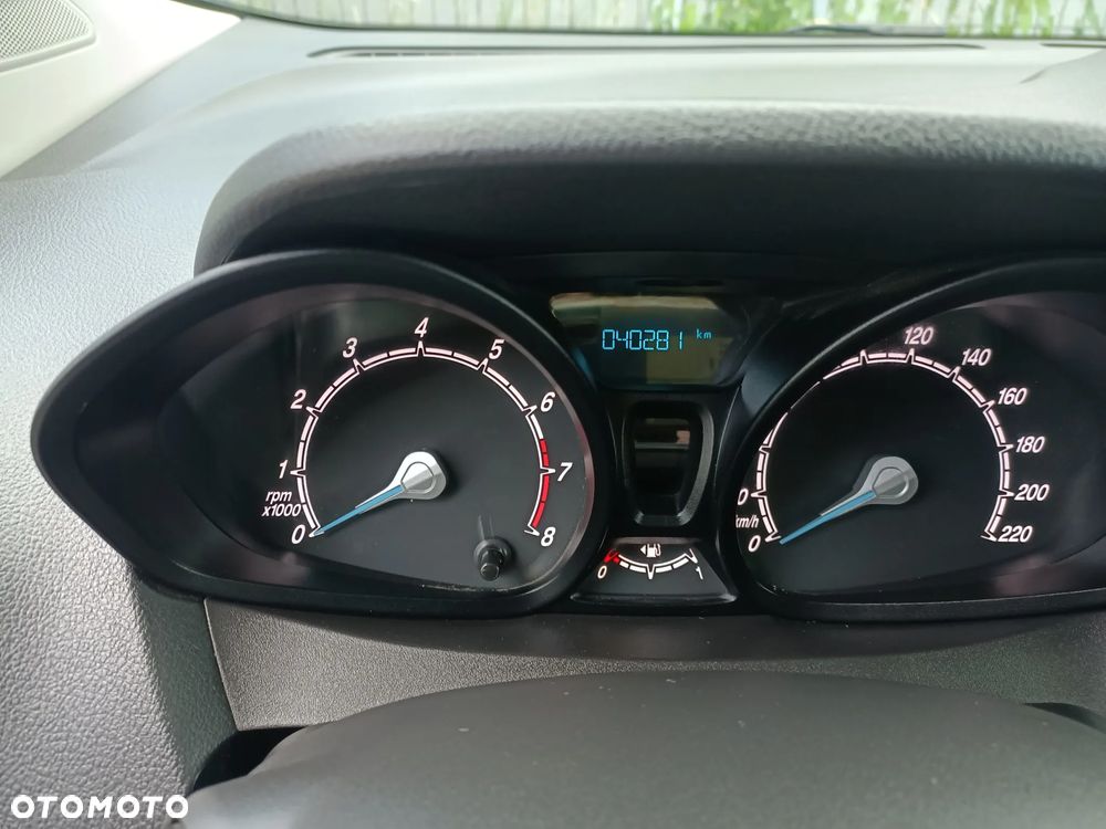 Ford Transit Courier Gwarancja Fabryczna Polski Salon - 16