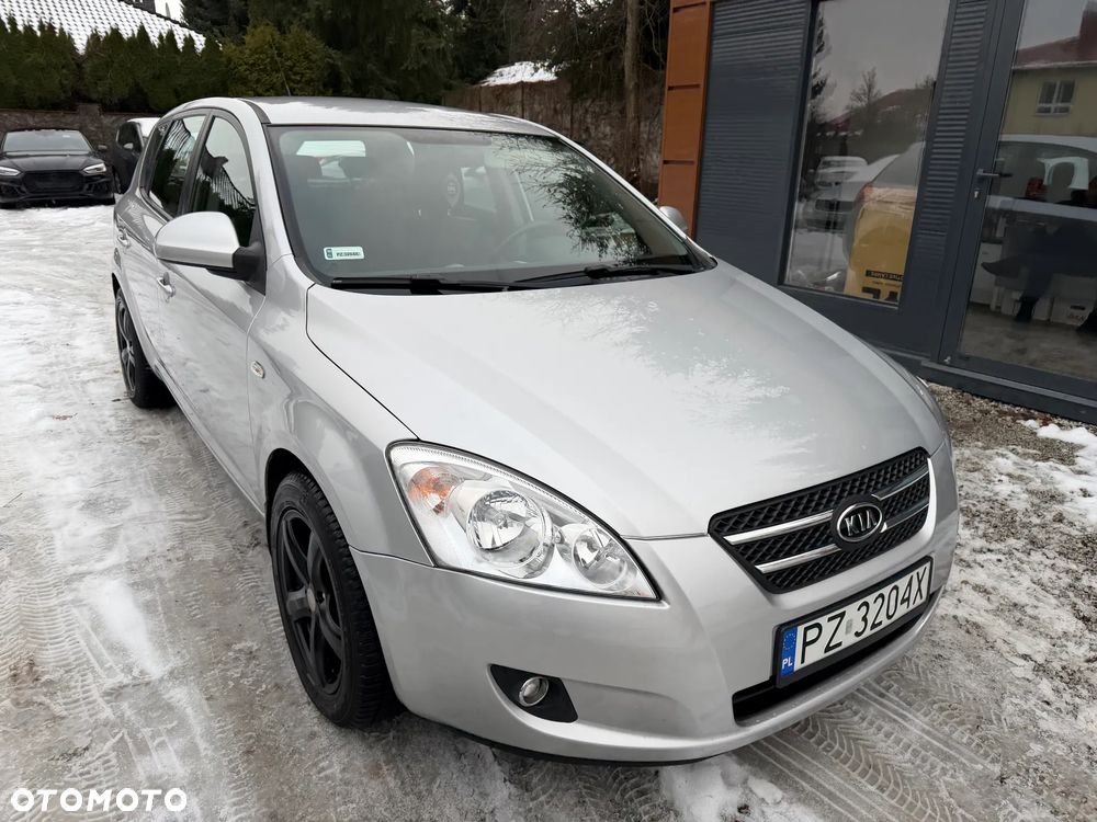 Kia Ceed 1.6 Crdi Comfort + - 23
