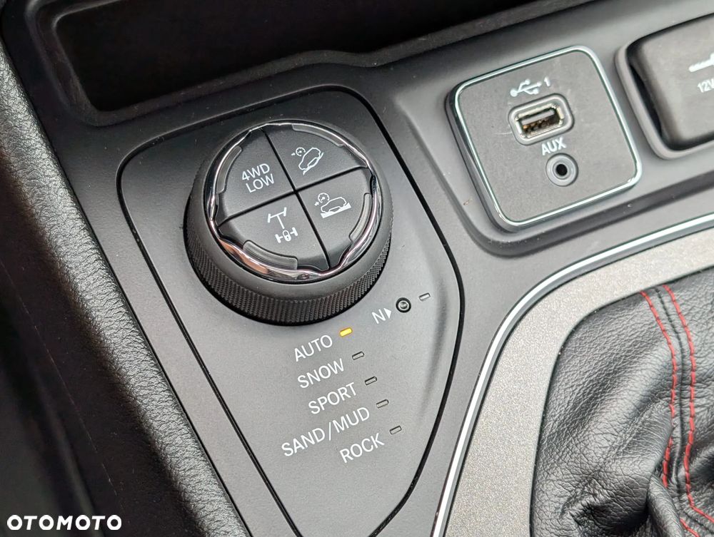 Jeep Cherokee 3.2 V6 Pentastar Active Drive Lock Autom Trailhawk - 38