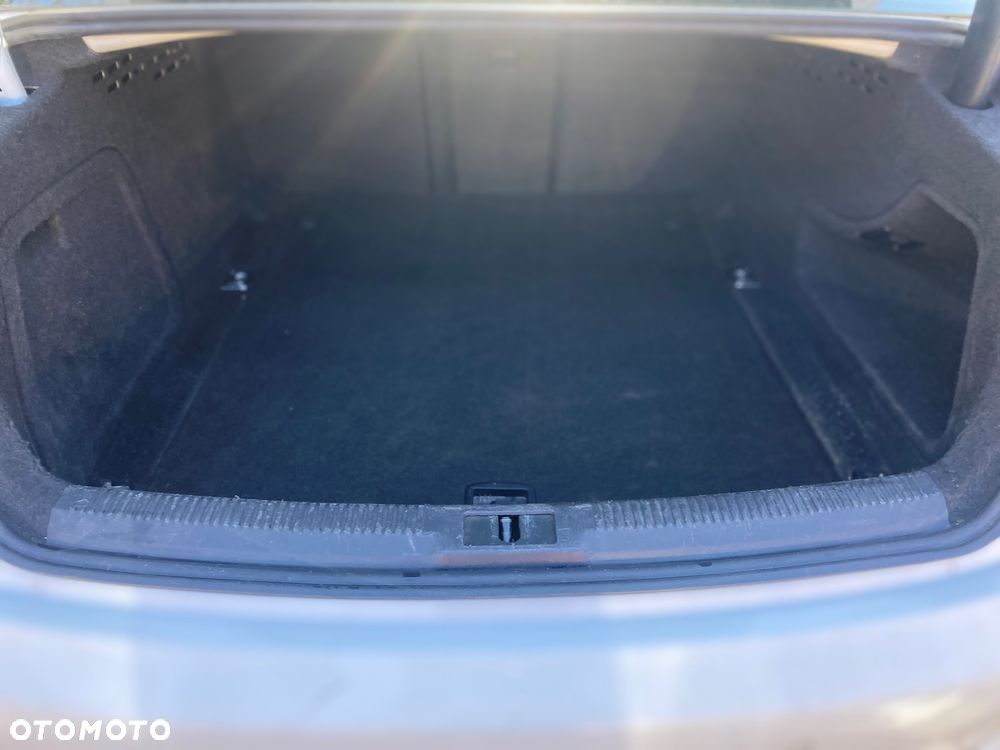 Audi A4 Limousine 2.0 TDI - 8