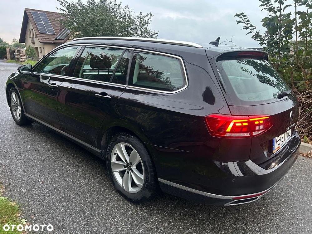 Volkswagen Passat 2.0 TDI EVO Elegance DSG - 9