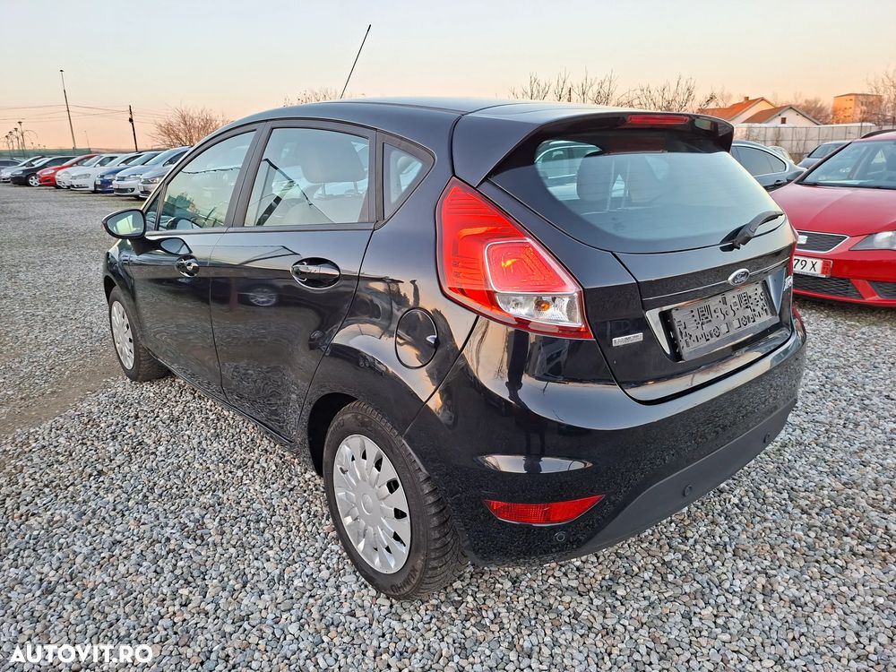Ford Fiesta - 9
