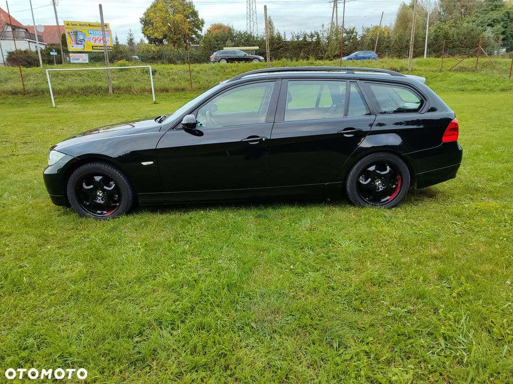 BMW Seria 3 320d - 22