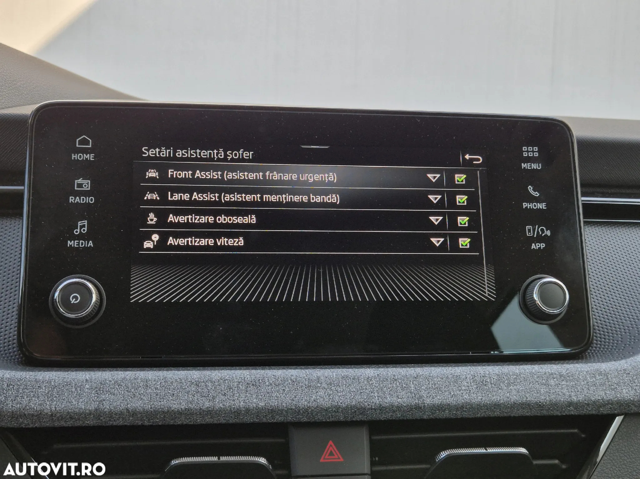 Skoda Kamiq 1.5 TSI DSG Selection - 25