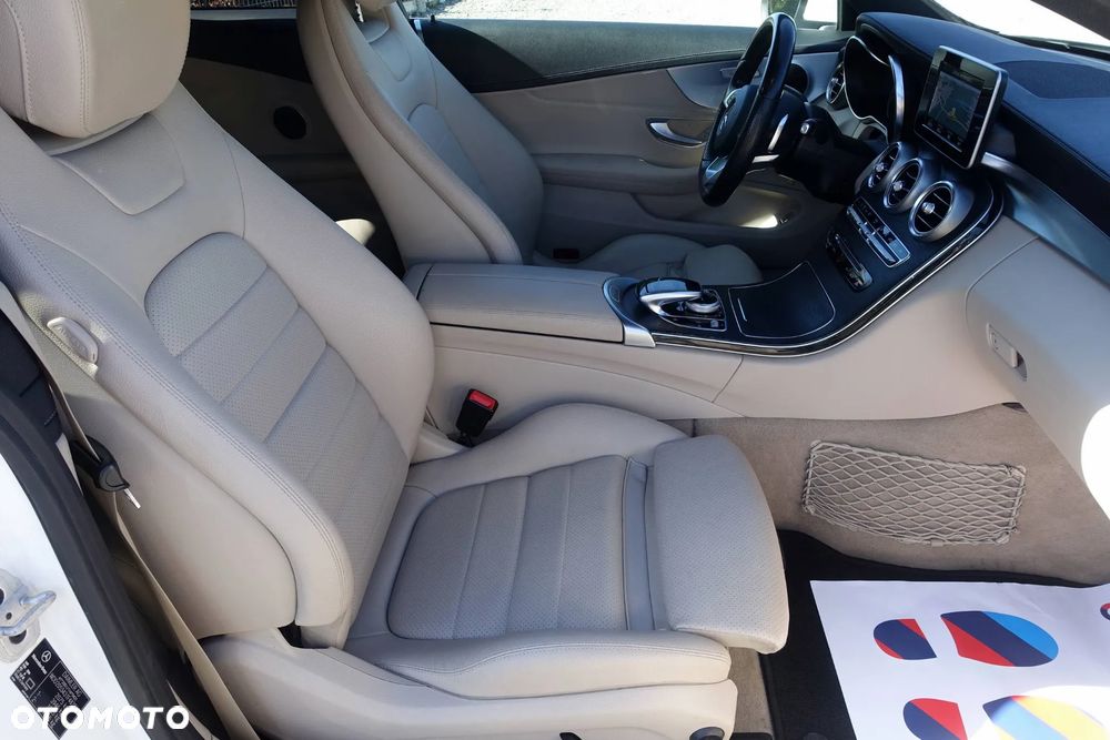 Mercedes-Benz Klasa C 200 4Matic 9G-TRONIC - 14