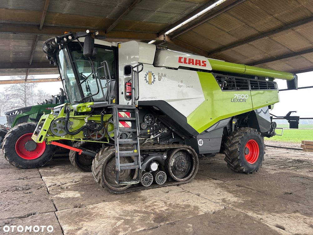 Claas Lexion 7600