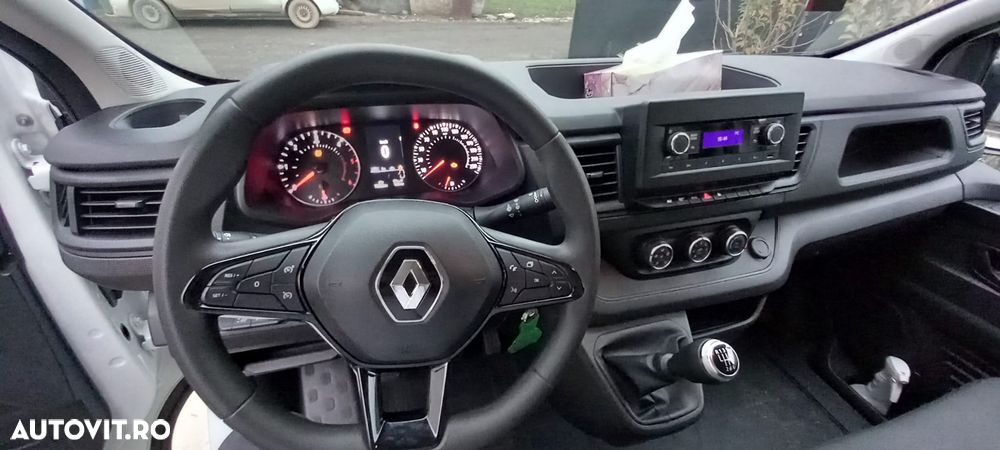 Renault Trafic 2.0 Blue dCi 150 S&S L2 8+1 Zen - 14