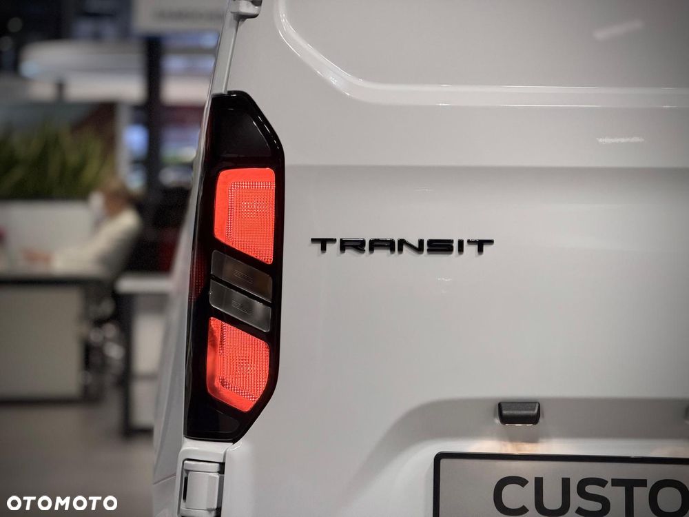Ford Transit Custom - 8