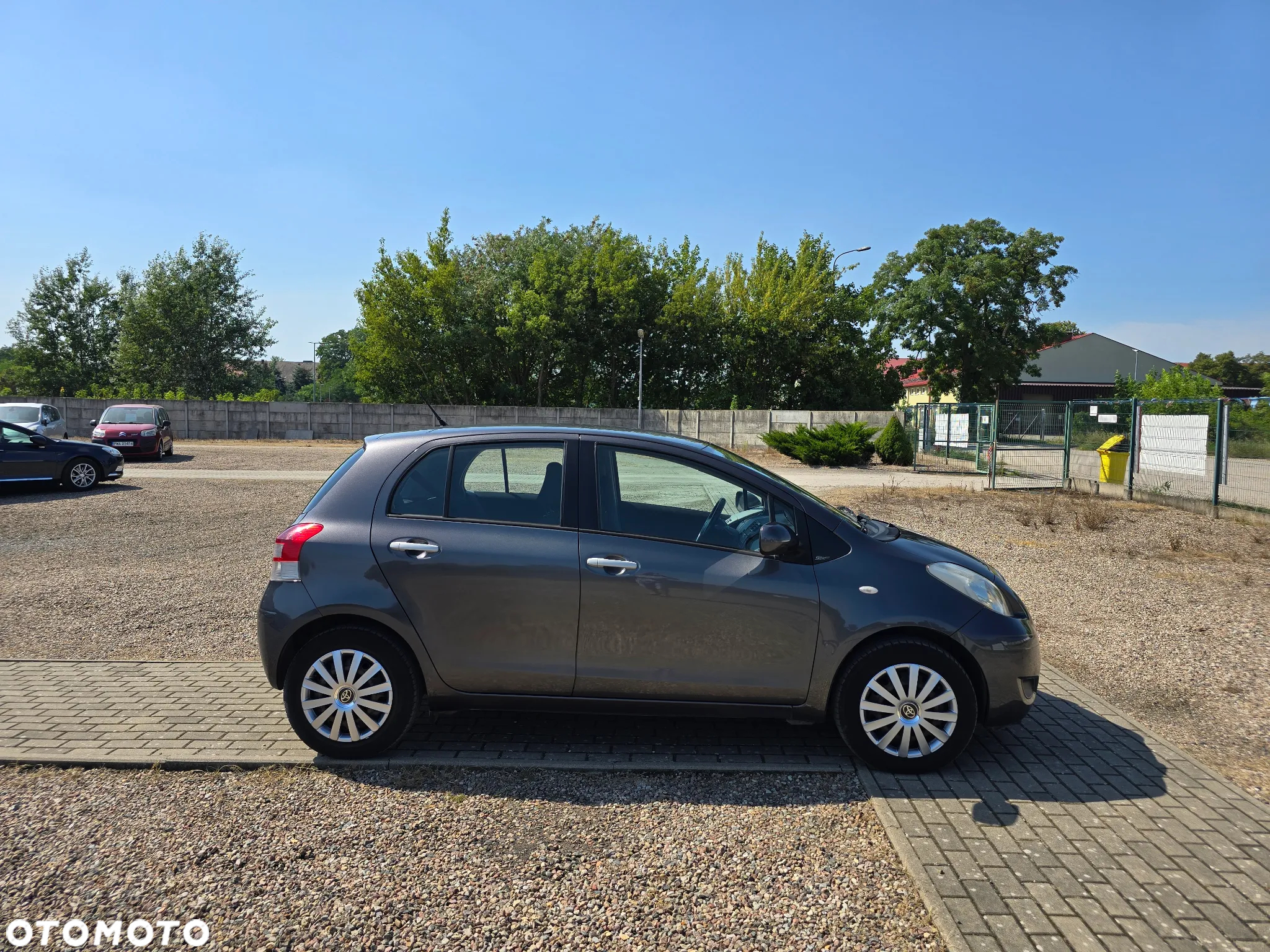 Toyota Yaris 1.33 Premium - 5