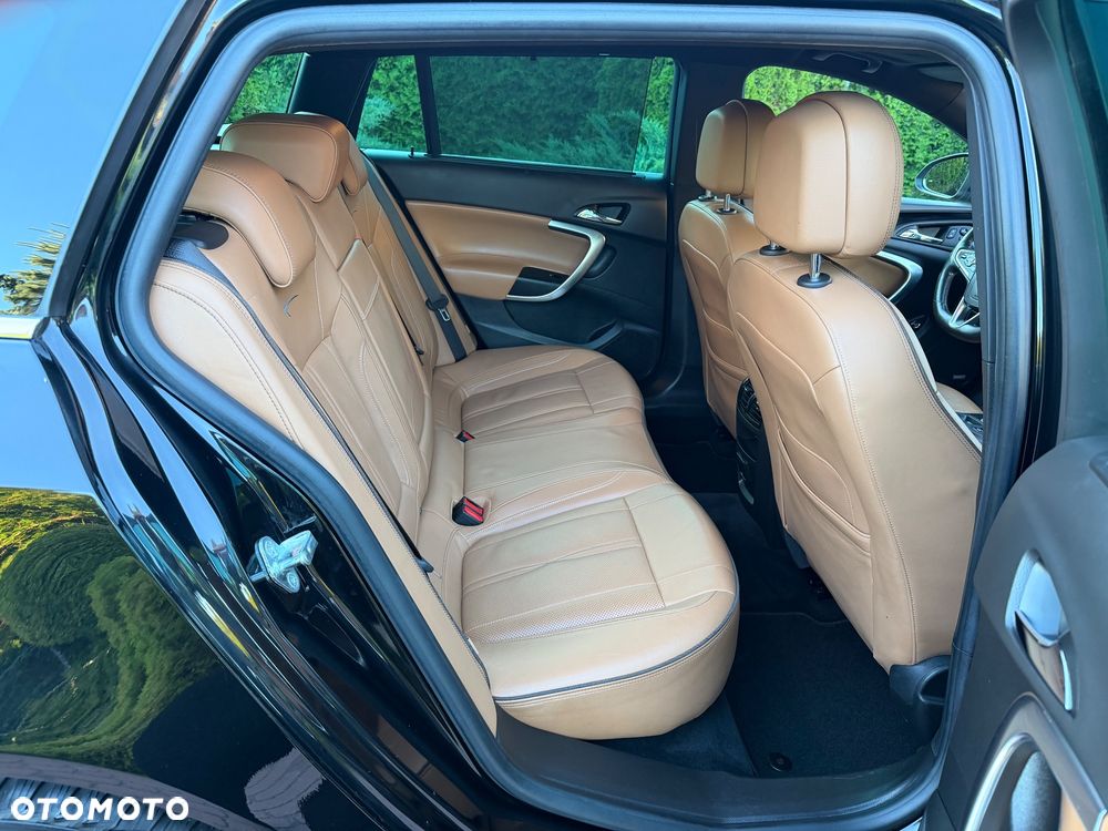 Opel Insignia 2.0 - 18