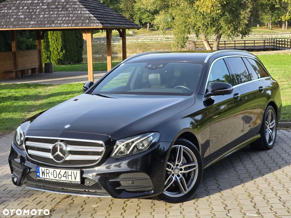 Mercedes-Benz Klasa E 220 d T 9G-TRONIC AMG Line - 1