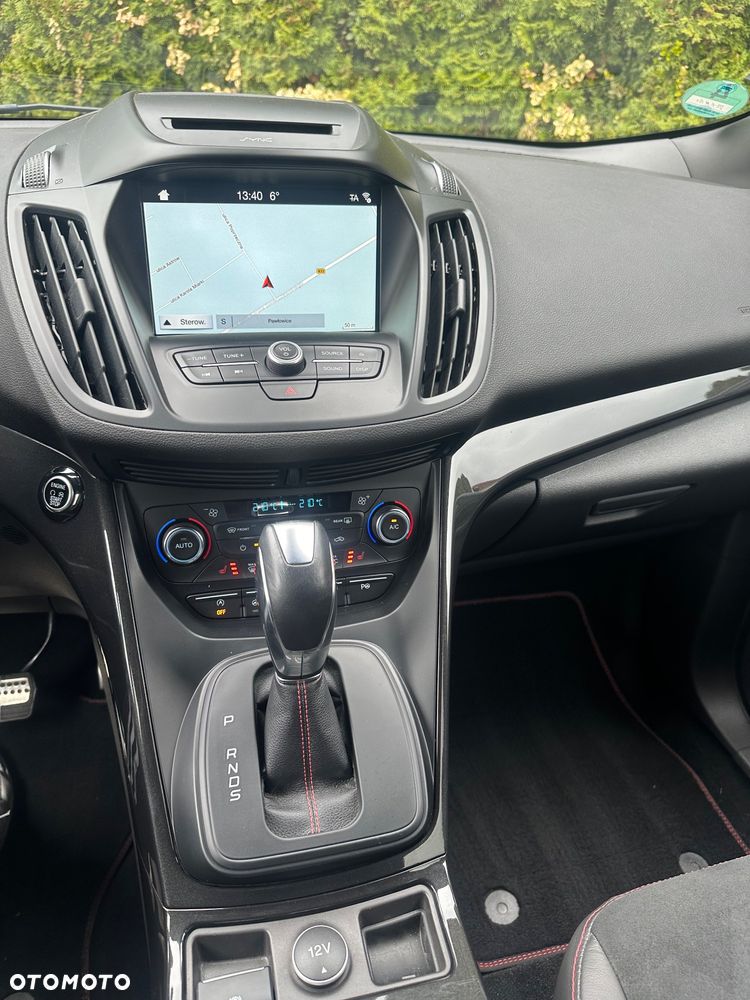 Ford Kuga 2.0 EcoBlue 4x4 ST-LINE - 19