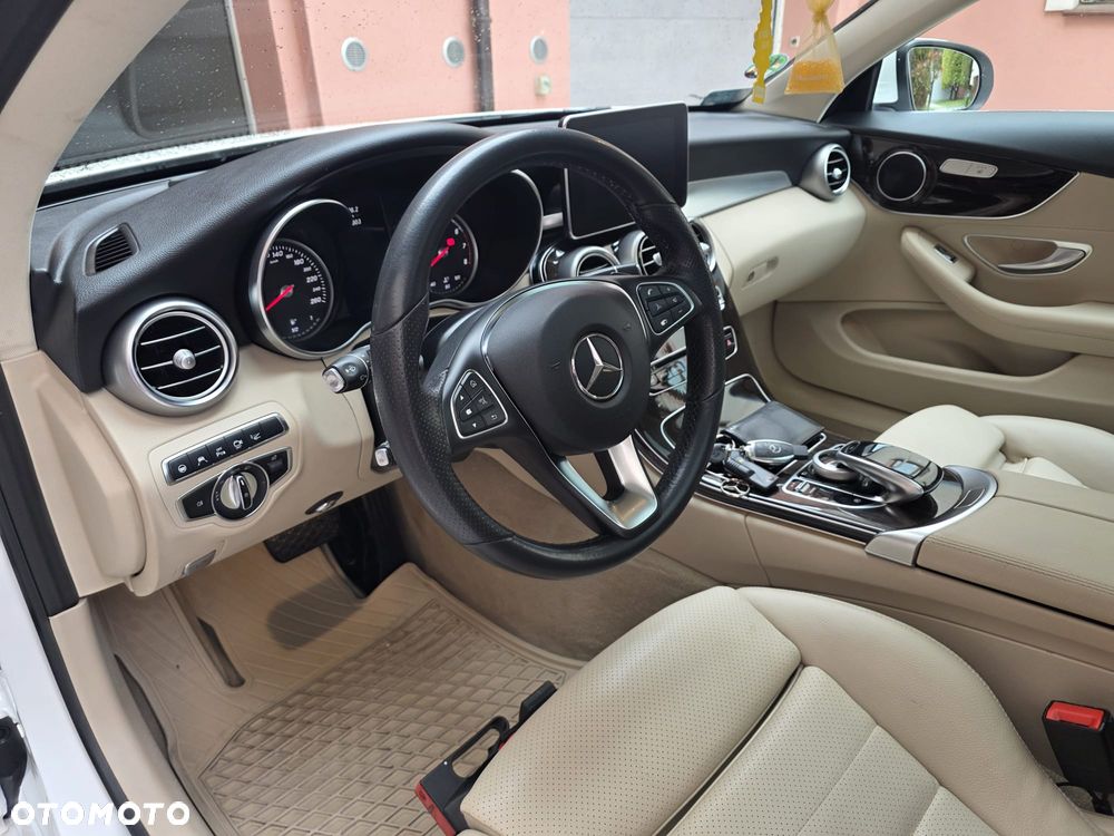 Mercedes-Benz Klasa C 200 4-Matic 9G-Tronic - 6
