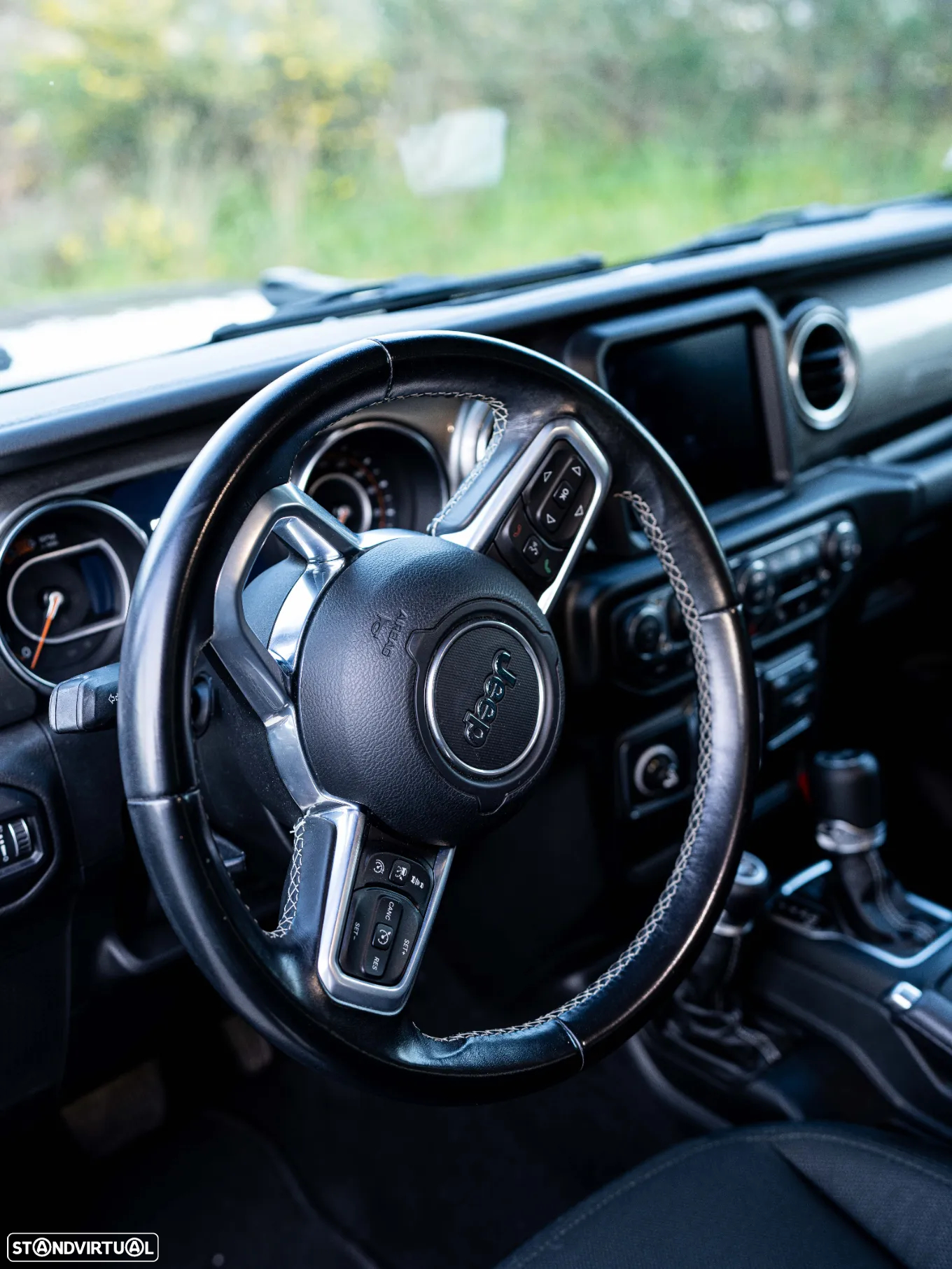 Jeep Wrangler - 9