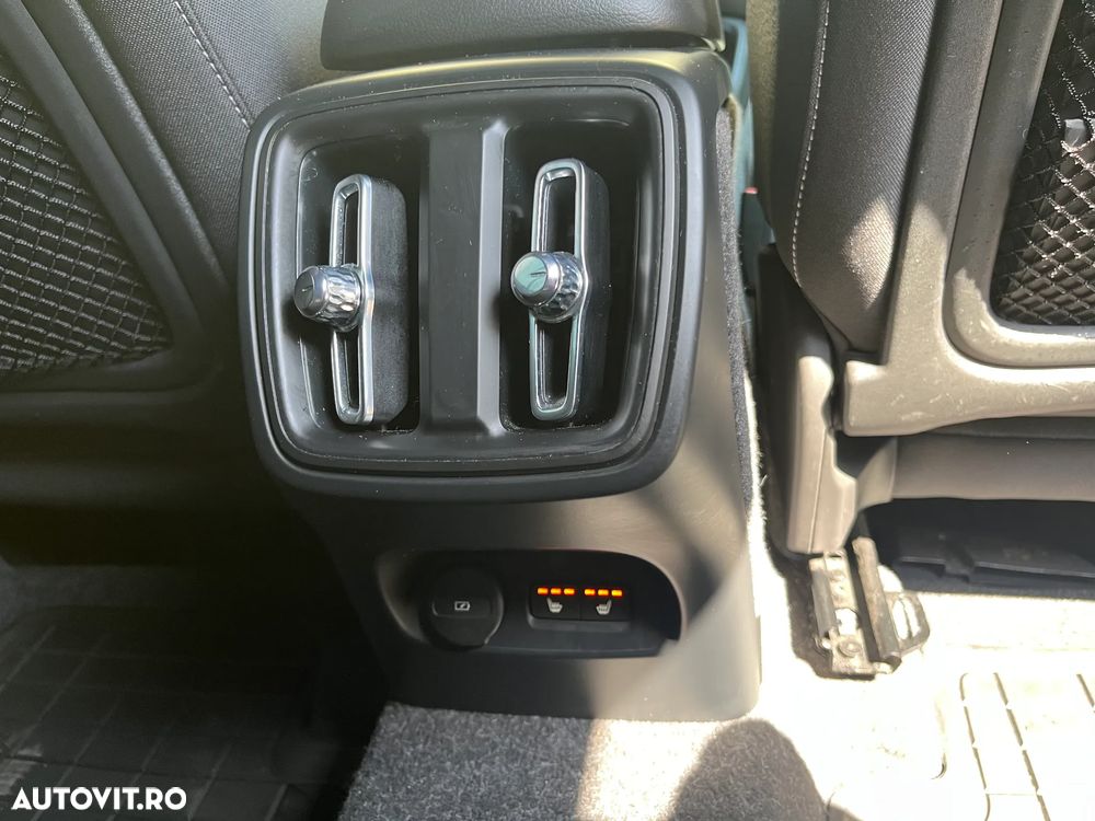 Volvo XC 40 B4 B Geartronic Momentum Pro - 14