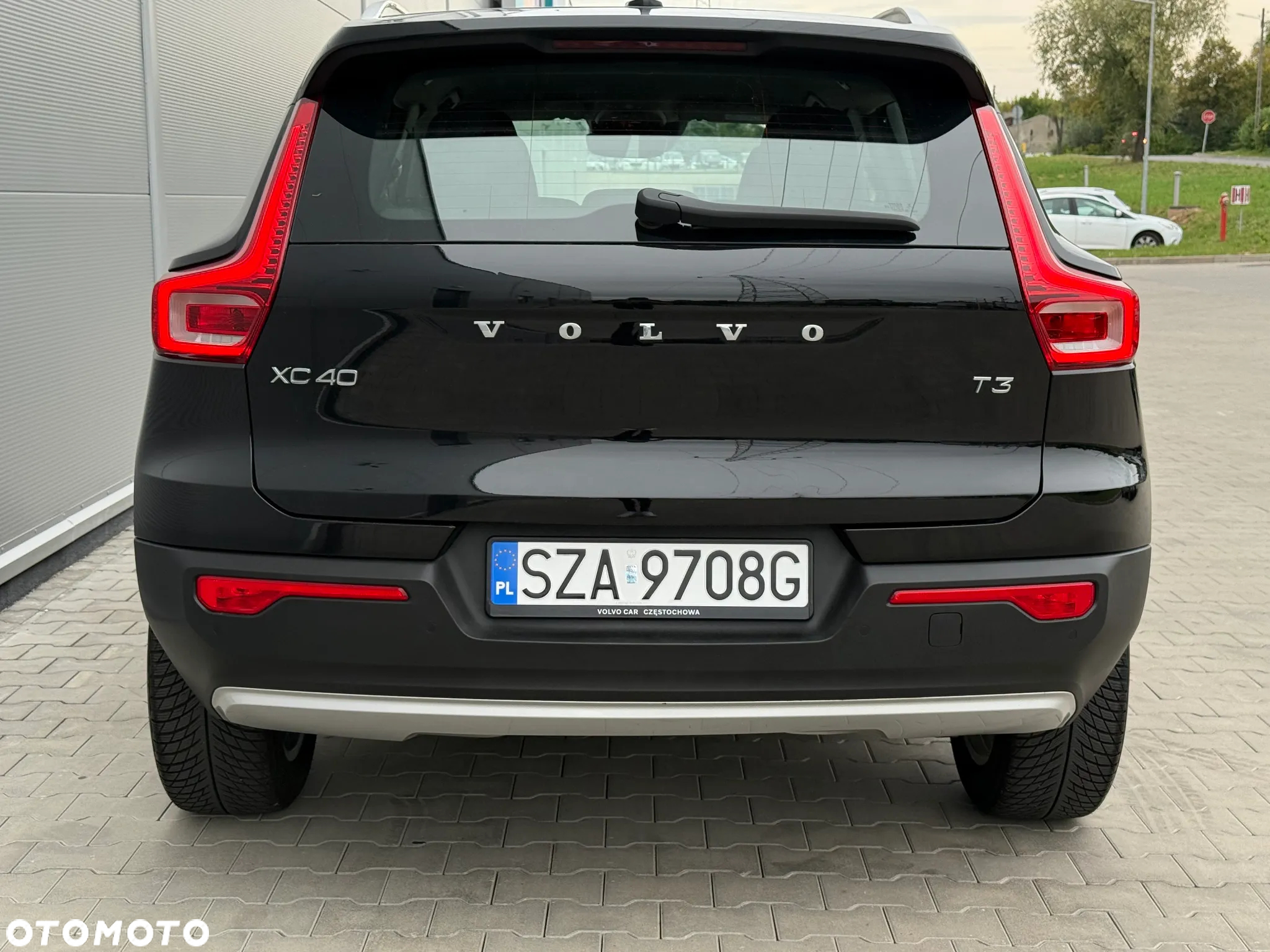 Volvo XC 40 T3 Geartronic Momentum Pro - 9