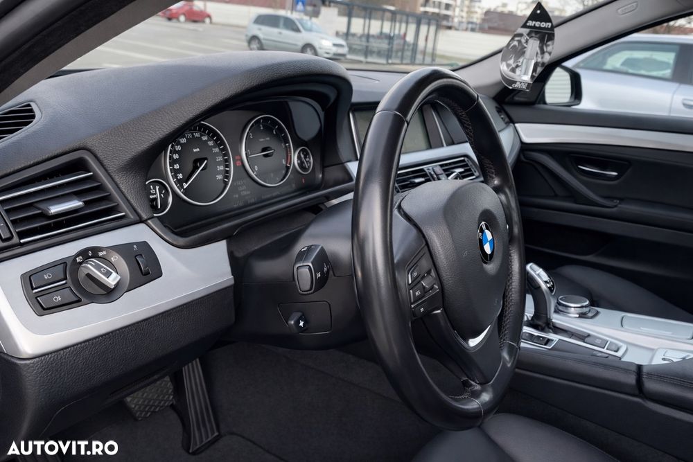 BMW Seria 5 525d Sport-Aut. - 5