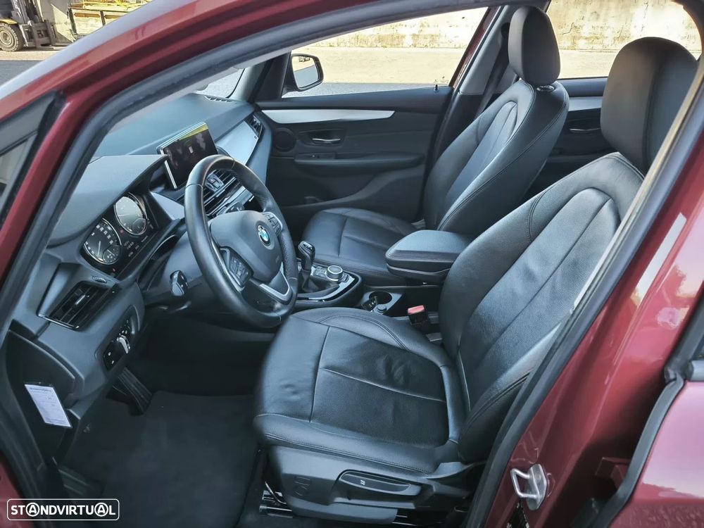 BMW 216 Active Tourer d Line Luxury - 26