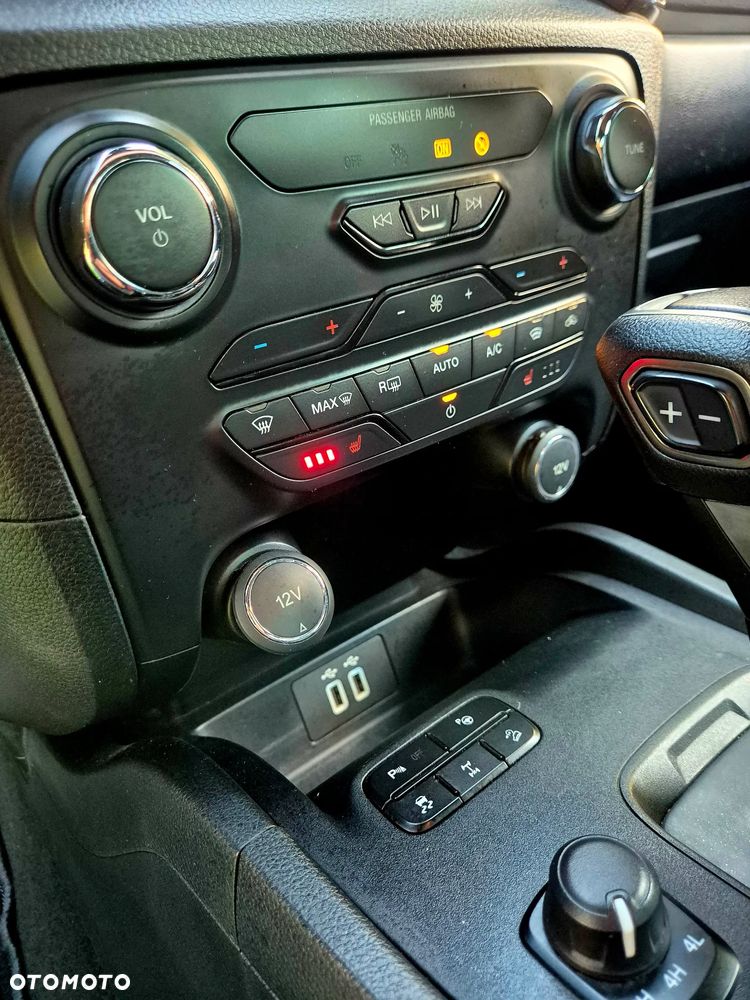 Ford Ranger 2.0 EcoBlue 4x4 DC Wildtrak - 33