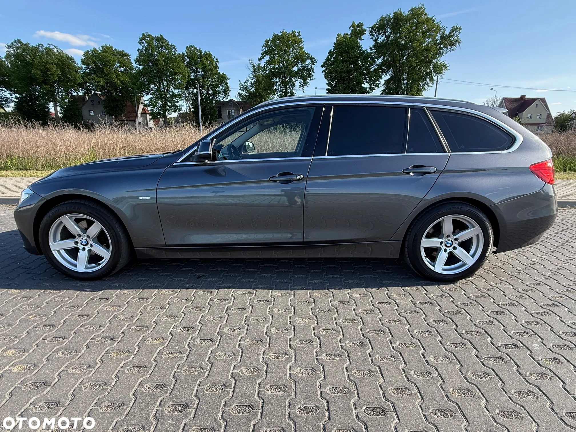 BMW Seria 3 320d Touring xDrive Modern Line - 28