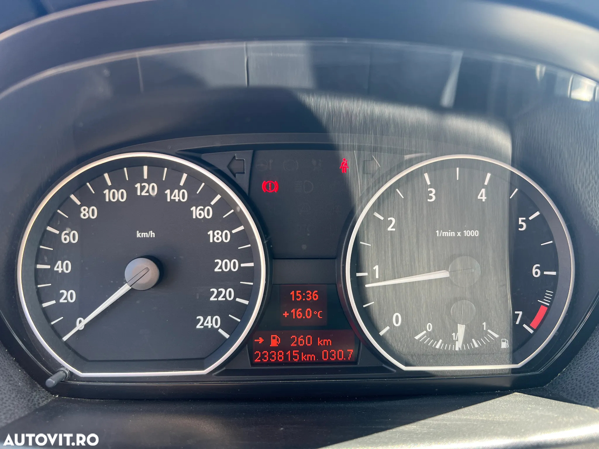 BMW Seria 1 120i - 8