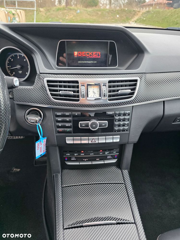 Mercedes-Benz Klasa E 300 BlueTec Hybrid - 17