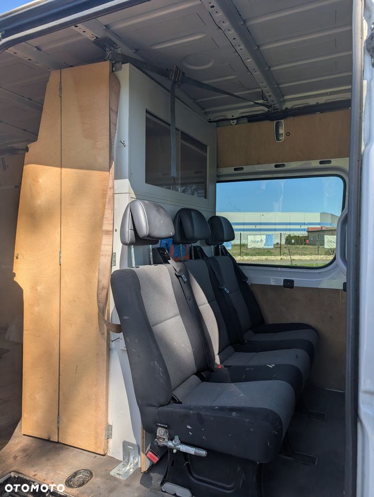Volkswagen Crafter - 21