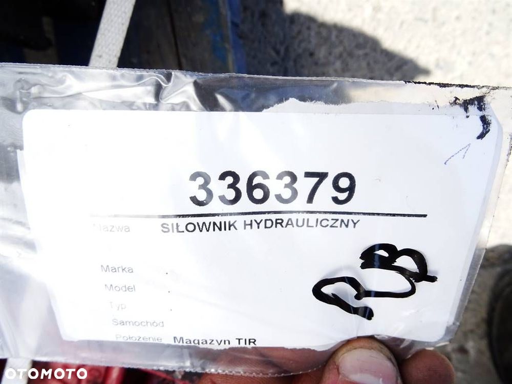 SIŁOWNIK HYDRAULICZNY - 8