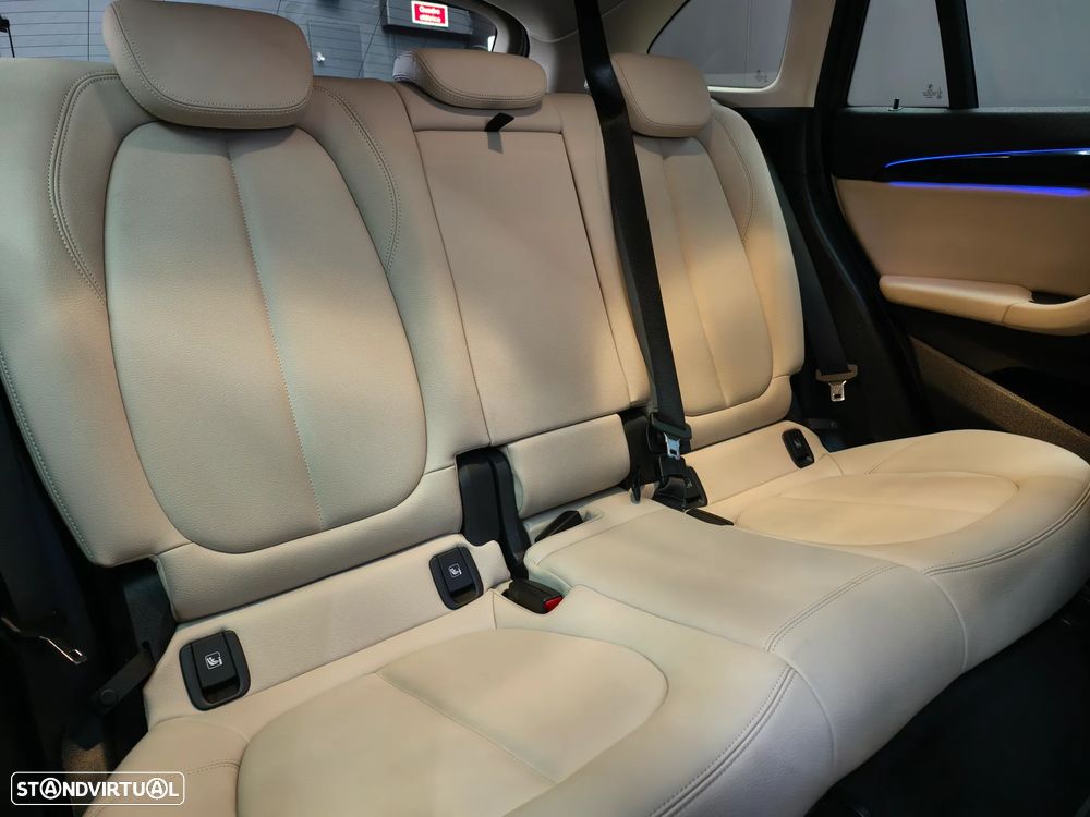 BMW X1 16 d sDrive Advantage Auto - 29