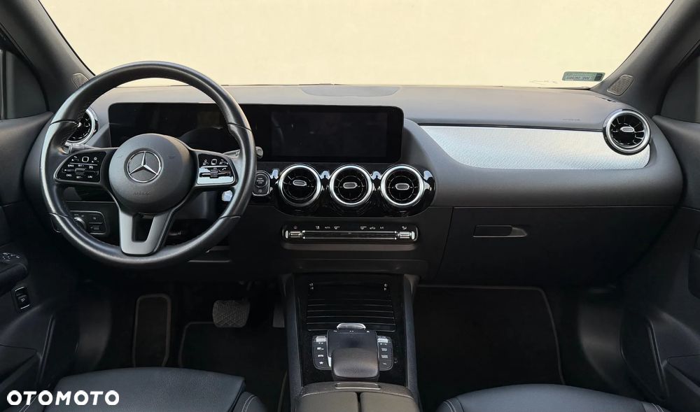 Mercedes-Benz GLA 200 Business Edition - 20