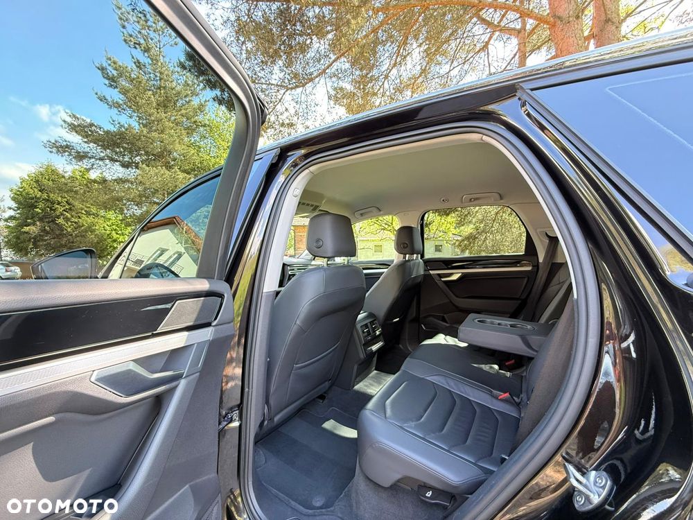 Volkswagen Touareg 3.0 V6 TDI SCR 4Mot Elegance - 23