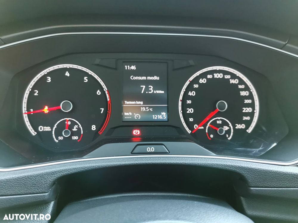 Volkswagen T-Roc - 16