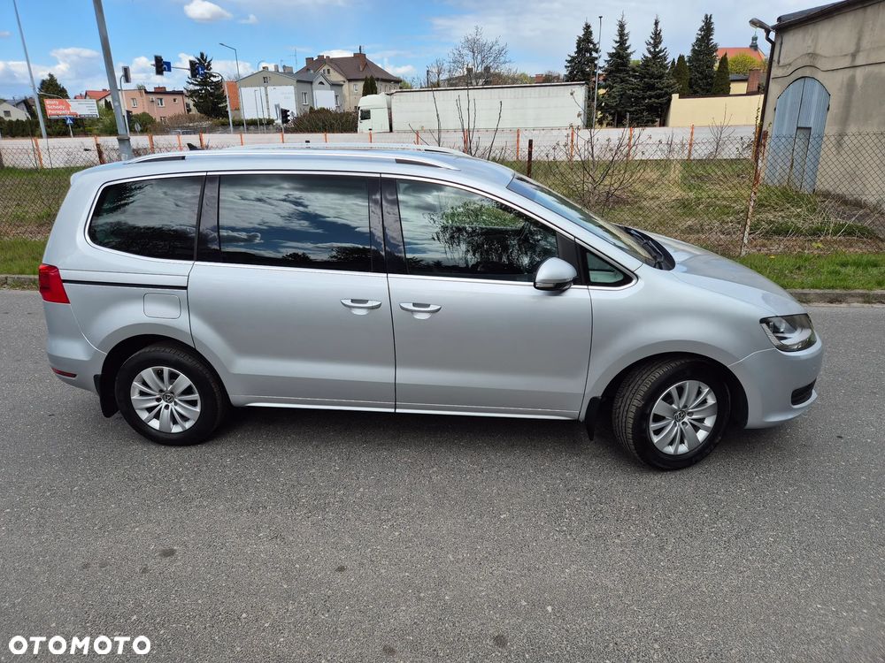 Volkswagen Sharan 2.0 TDI DSG BlueMotion Technology Comfortline - 14