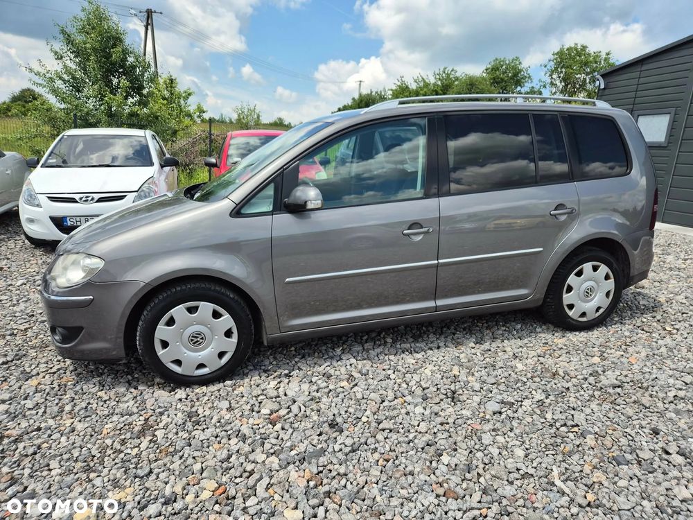 Volkswagen Touran 2.0 TDI DPF Highline DSG - 13