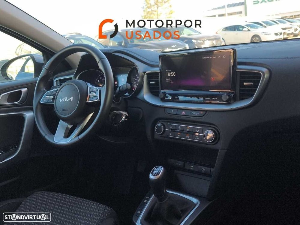 Kia XCeed 1.0 T-GDi Dynamic — fotografia 13