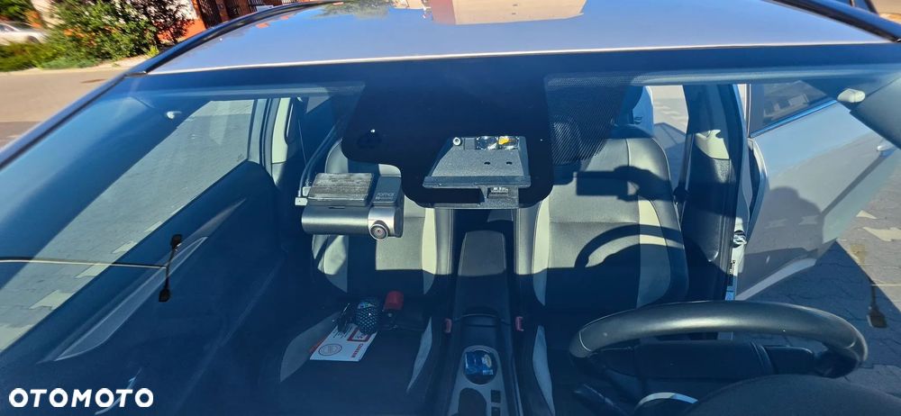 Toyota Avensis 1.8 Premium MS - 19