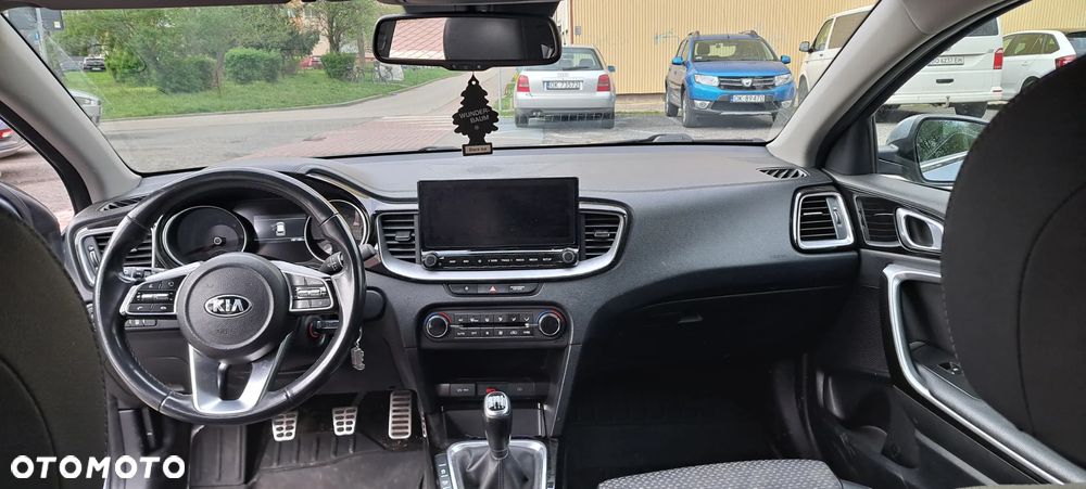 Kia Ceed 1.6 CRDi GT Line - 10