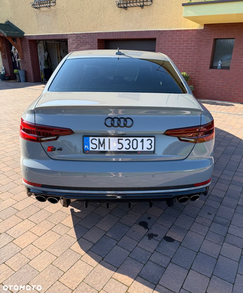 Audi S4 Limousine - 3
