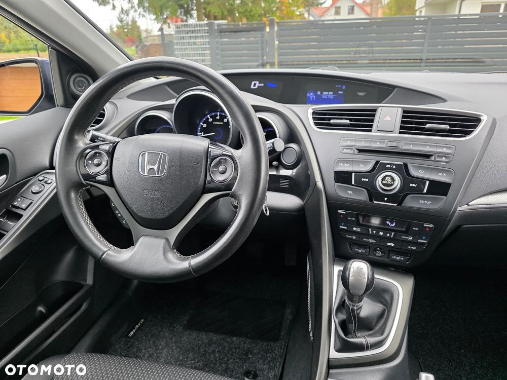 Honda Civic 1.8 Elegance - 29