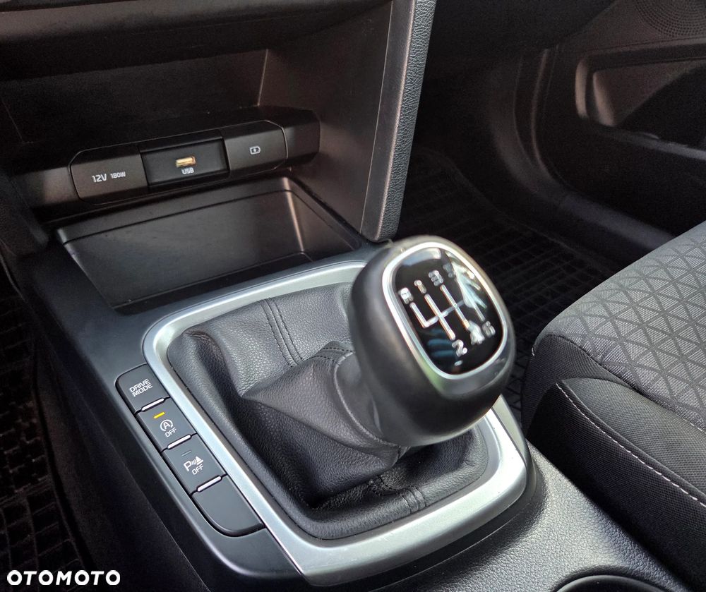 Kia Ceed 1.6 CRDi mHEV M - 29