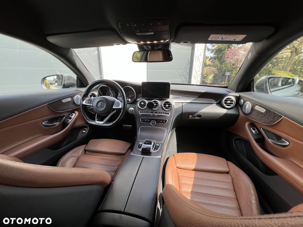 Mercedes-Benz Klasa C 300 7G-TRONIC AMG Line - 23