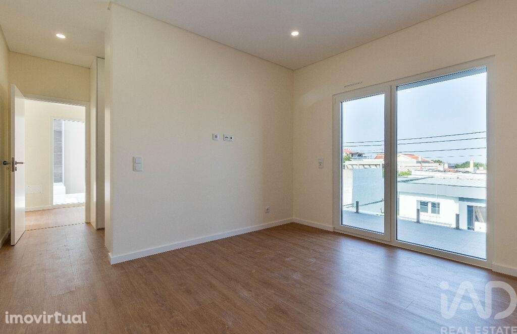 Casa / Villa T4 em Fernão Ferro de 150,00 m2 - Grande imagem: 4/11