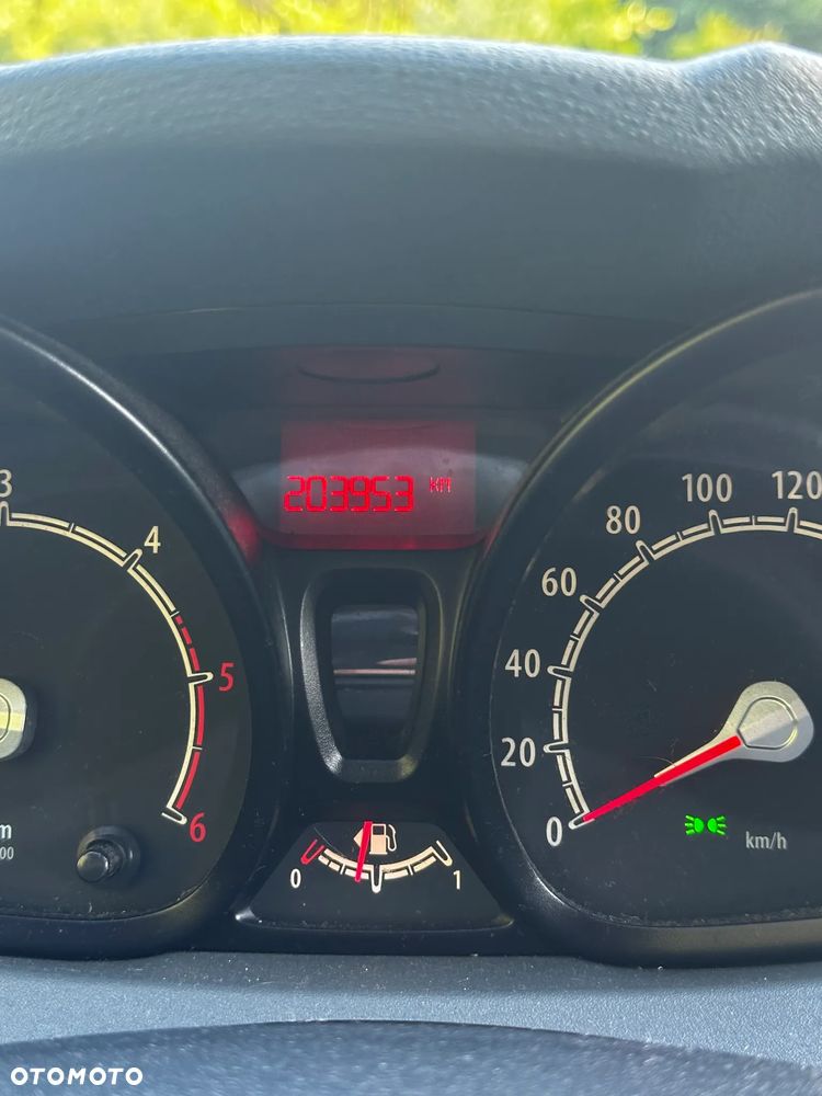 Ford Fiesta 1.6 TDCi Trend - 13