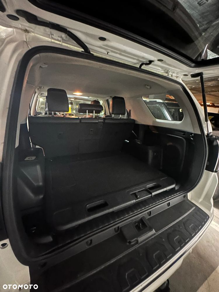 Toyota 4-Runner - 24
